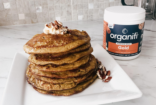 4 Ingredient Golden Pumpkin Pancakes