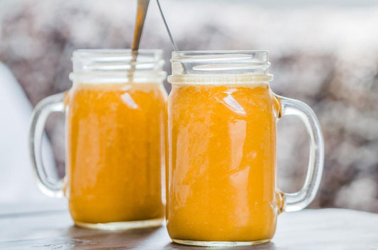Healthy Summer Recipe: Vanilla Turmeric Smoothie